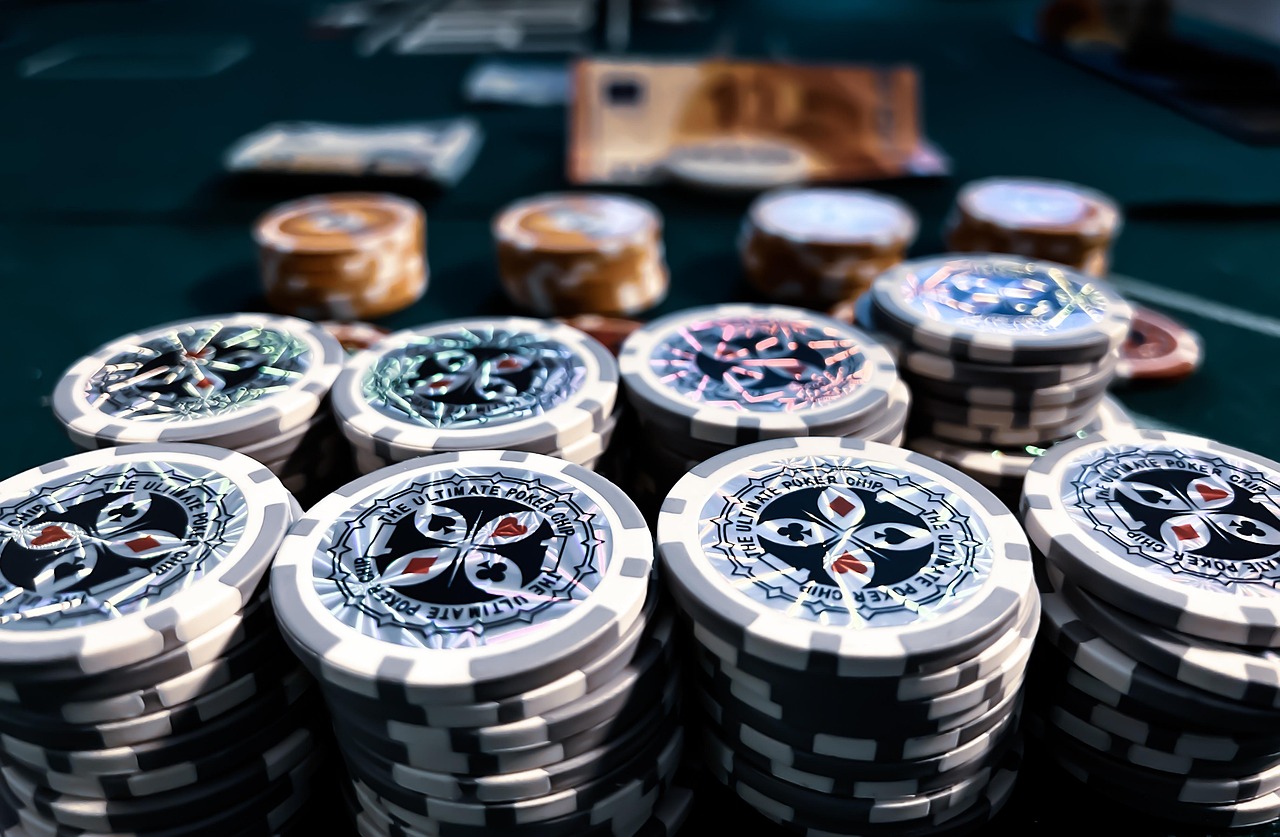 Chips, poker, casino — The Evolution of Football Betting: From Physical Bookmakers to Online Gambling
